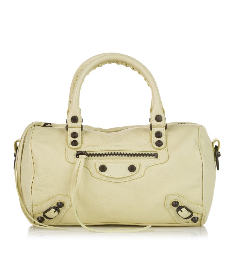 VINTAGE. RRP AS NEW. The Classic Twiggy features a leather body with tassel zip pull details, rolled leather handles, a detachable strap, silver-tone studs, an exterior zip pocket, a top zip closure, and an interior zip pocket.Exterior Back Discolored. Exterior Corners Discolored. Exterior Back Discolored. Exterior Corners Discolored. \n\nDimensions:\nLength 16cm\nWidth 25cm\nDepth 11cm\nHand Drop 10cm\nShoulder Drop 50cm\n\nOriginal Accessories: Shoulder Strap, Authenticity Card\n\nColor: Brown x Beige\nMaterial: Leather x Calf\nCountry of Origin: Italy\nBoutique Reference: SSU169303K1342\n\n\nProduct Rating: GoodCondition\n\nCertificate of Authenticity is available upon request with no extra fee required. Please contact our customer service team.