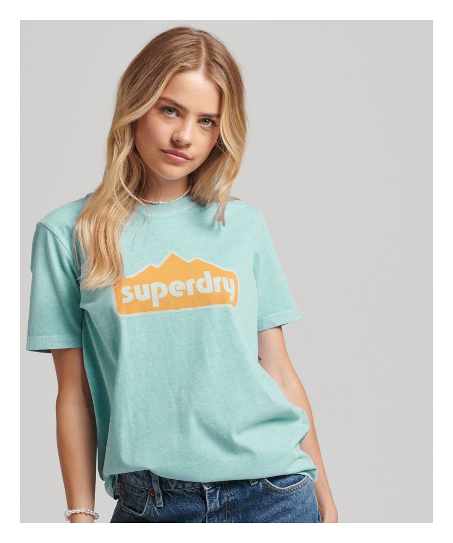 Bring a splash of colour to your wardrobe with the 90s Terrain Graphic T-shirt. With inspiration from the 90s, these retro vibes are sure to boost your casual style for any day-to-day plan.Relaxed fit – the classic Superdry fit. Not too slim, not too loose, just right. Go for your normal sizeRibbed crew neck collarShort sleevesPrinted Superdry graphicSignature Superdry patch