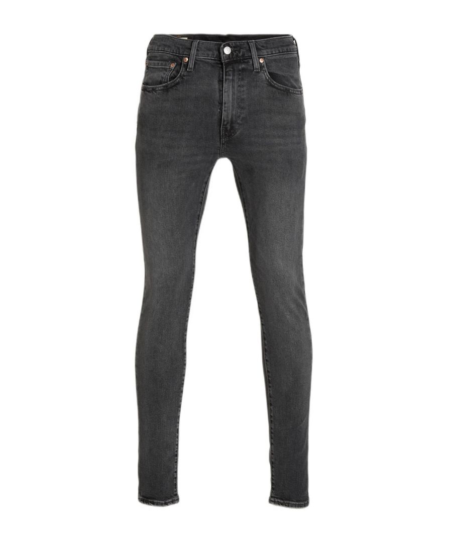 Deze skinny fit jeans voor heren van Levi's is gemaakt van stretchdenim. Dit 5-pocket model heeft een rits- en knoopsluiting.details van deze jeans:5-pocket