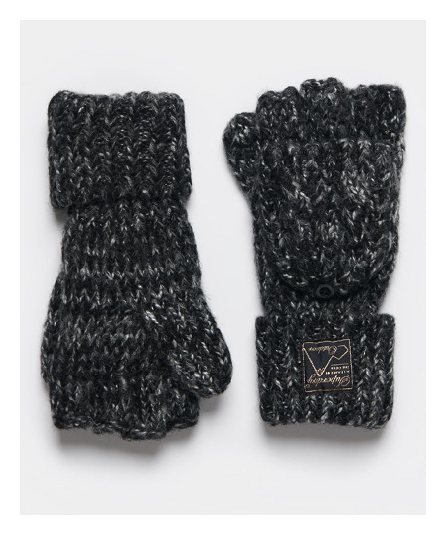 Go from fingerless to classic glove with the Tweed Cable Gloves, featuring a mitten design and a cable knit pattern.Mitten designCable knitRoll-up hemSignature logo badge