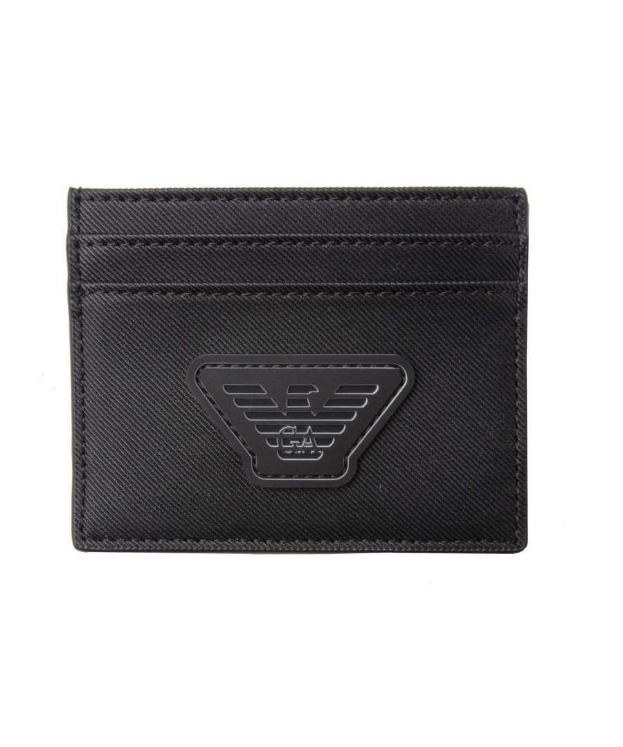 De Eagle-kaartportemonnee van Designer Emporio Armani is een must-have accessoire. Compleet met vier kaartvakken, een centraal notitievak en gepresenteerd in een merkgeschenkdoos.