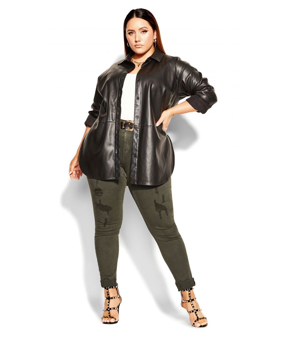 Be the rebel in our Harley Rebel Skinny Jean, offering a sexy skinny fit and mid rise waistline. With a trending khaki hue that is bound to elevate your denim collection, you can't go wrong with this curve-loving pair! Key Features Include: - The perfect fit for an hourglass body shape - Skinny leg - Mid rise, button and fly fastening - Belt looped waistline - Functional 5 pocket denim styling - Distressed rip detailing - Ankle grazer length with roll up cuffed hemline - Super stretch fabrication - High denim fibre retention to maintain shape - Signature Chic Denim hardware throughout zips, buttons and rivets Team with a square neck tee and some heels to elevate your weekend look.