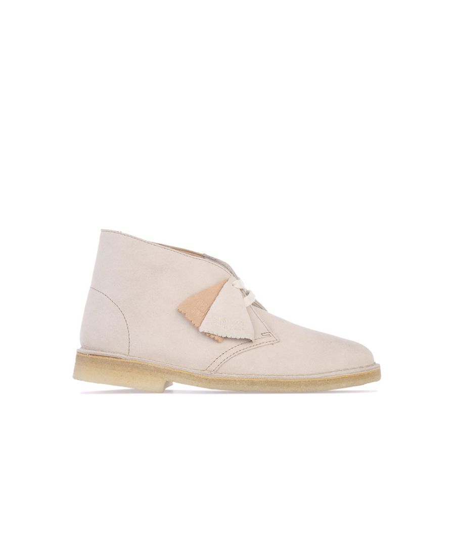 Womens Clarks Originals Desert Boots in off white. – Suede sand upper. – Unfussy lace fastening. – Contrast Stitching. – Standard G fit. – Signature crepe sole. – Leather upper  Leather lining. – Ref: 26156690