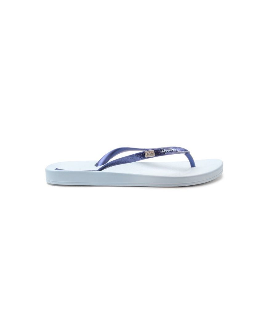 Classic And Contemporary The Women's Navy-blue Anatomic Sandals From Ipanema. A Comfortable, Eco-friendly And 100% Recyclable Flip Flop For A Laid-back Addition To Your Outfits This Summer.