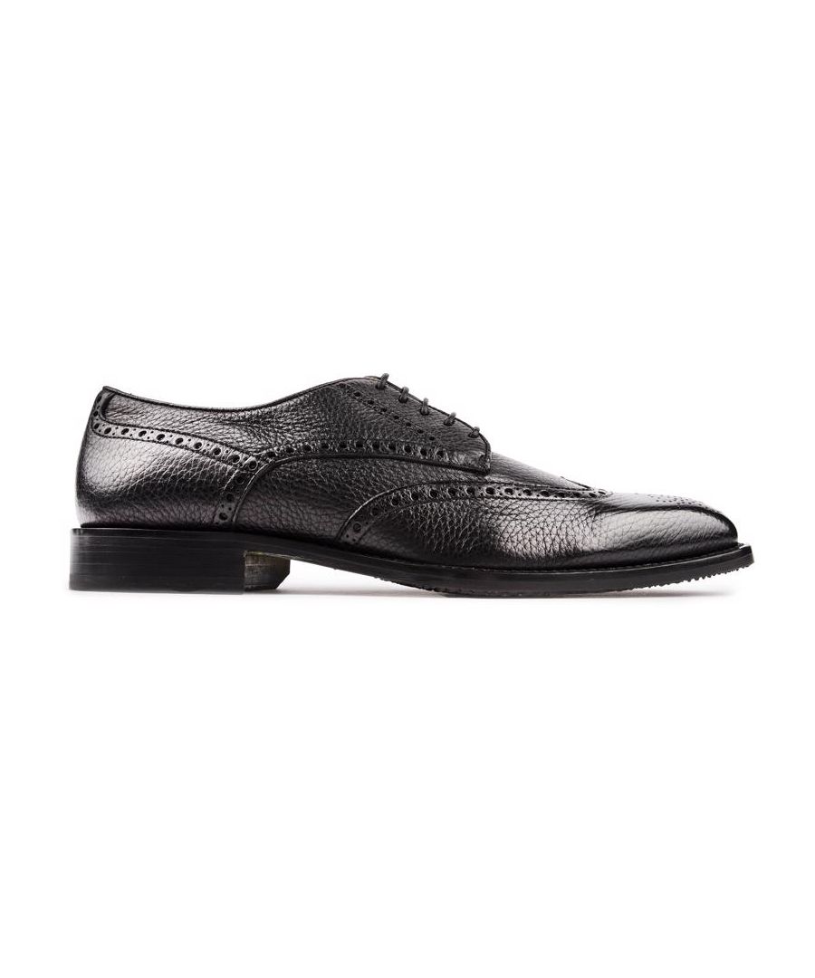 A Noble Style And Timeless Design, The Black Oliver Sweeney's Belmonte Brogue Lace-up Shoe Is A Must-have For The Modern Gentleman. Featuring A Luxurious Leather Upper With A High Quality Leather Lining, The Designer's Signature Branding, Fine Detailing And Bologna Construction, These Shoes, Of Highest Craftmanship, Are Effortlessly Stylish.