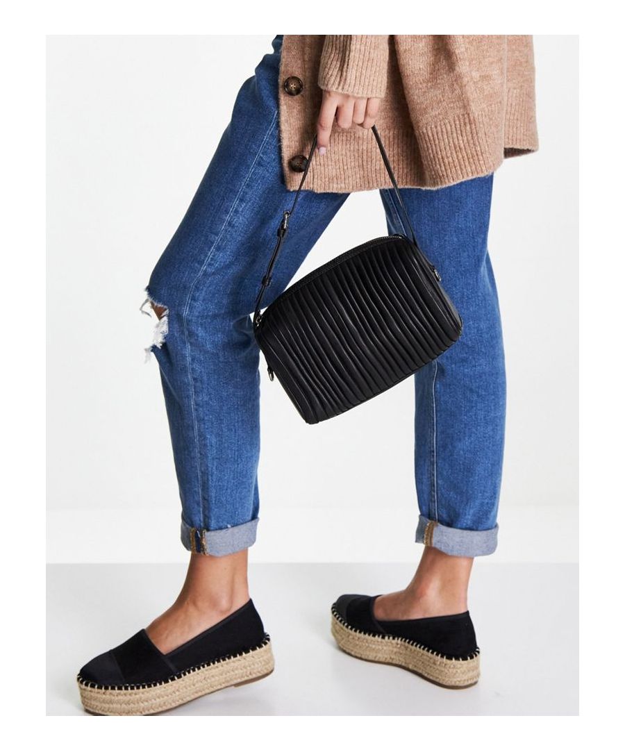 Bag by Topshop Your new sidekick Pleated design Adjustable shoulder strap Zip fastening Sold by Asos
