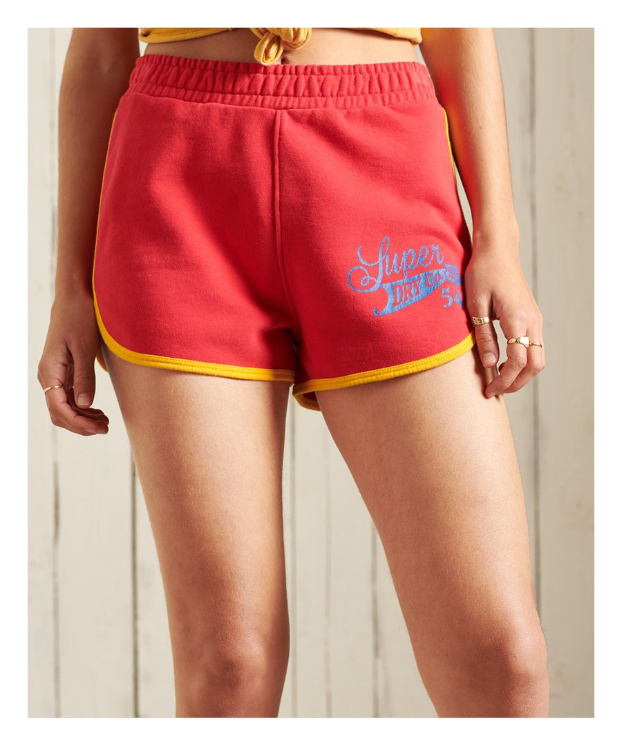 Get a college varsity look with the Collegiate Union Shorts, featuring an elasticated waist, contrasting piping and an embroidered signature logo.Elasticated waistbandPiping detailEmbroidered signature logo