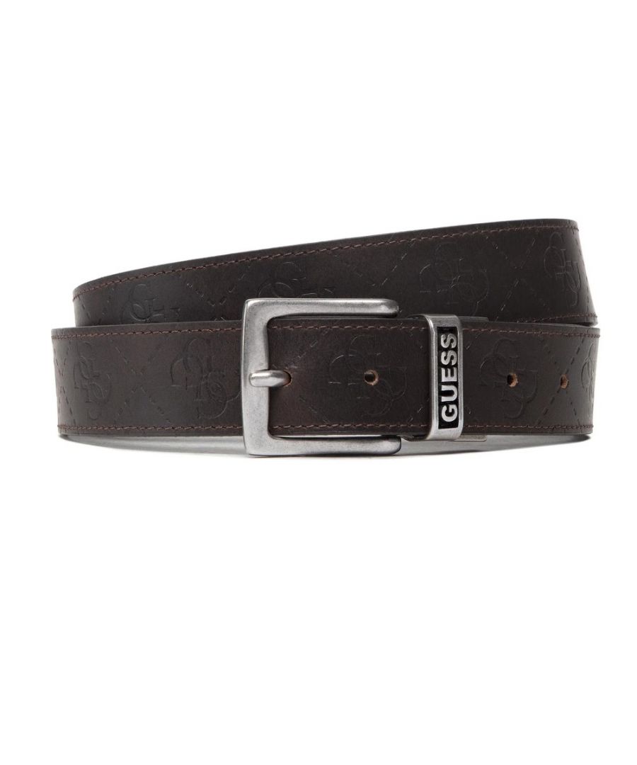Riem Guess Metaal logo Man Zwart leer. Authentiek stadsaccessoire van het merk Guess - streetwear/sportkleding design van Guess - Guess for men fashion, perfect voor het dagelijks leven - Guess riem in zwarte kleur past perfect bij de rest van je kleedkamer - comfortabel leren materiaal - klassiek - Metalen logo -