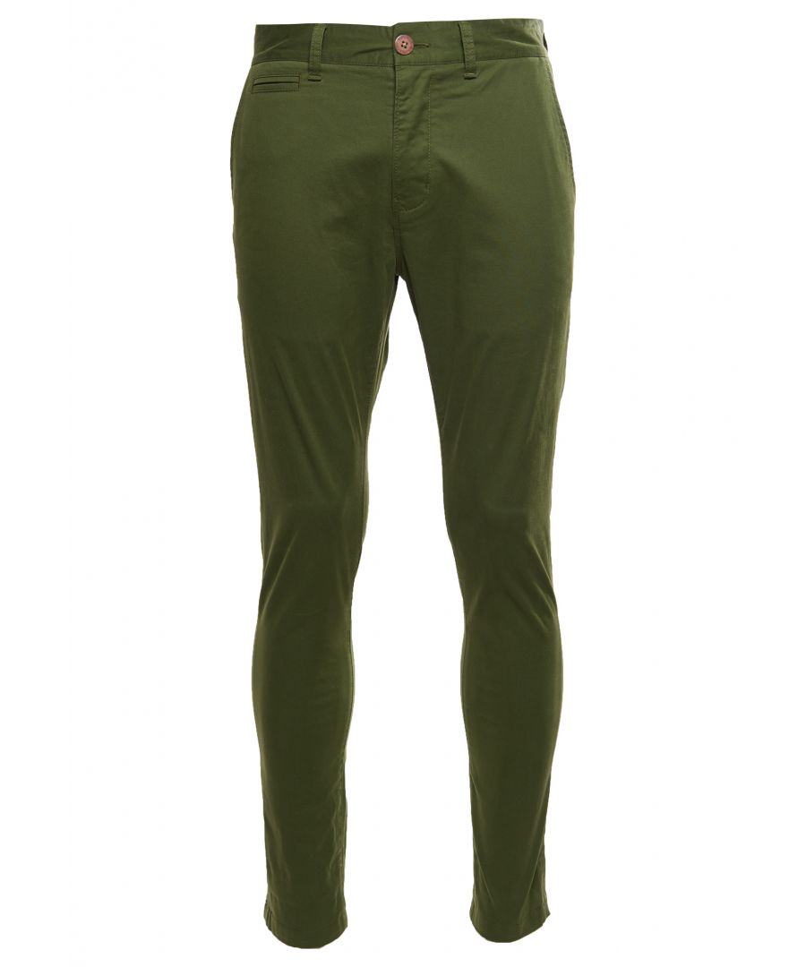 Superdry's Core Slim Chino Trousers are the ultimate wardrobe staple. Wear them dressed up or down depending on the occasion. Features include zip and button fastening and a five-pocket design.Slim Fit. With enough room to move, these slim-fit Chinos are cut for a sleek silhouette that sits close to the body yet are still easy to wear.Zip and button fasteningBelt loopsCoin pocketSignature logo patchMade with Organic Cotton - which is grown without the use of artificial chemicals, leading to better soil, 60-90% less water used, and better health for farmers.