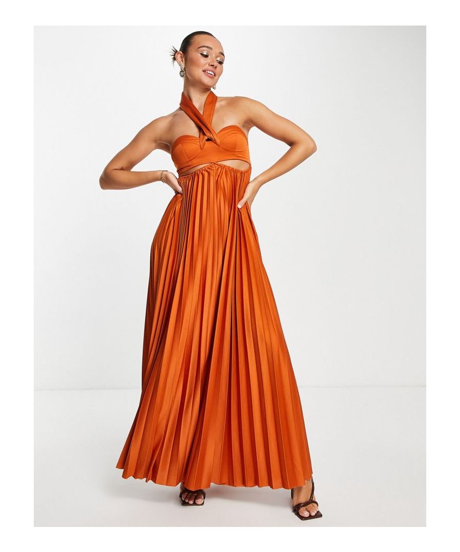Maxi dress by ASOS DESIGN The kind of dress that deserves attention Halterneck style Cut-out details Pleated skirt Zip-back fastening Regular fit Sold by Asos