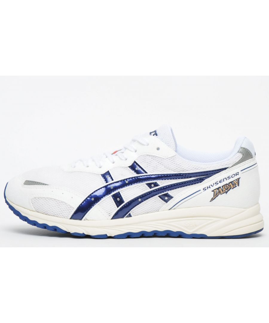 Delivering a distinctive retro racer look, these Limited Edition Asics Skysensor “Made in Japan” Trainers come dressed in a white and blue colourway offering a truly timeless aesthetic. Constructed with textile uppers and synthetic suede leather overlays to deliver a premium finish guaranteed to turn heads. <p class=