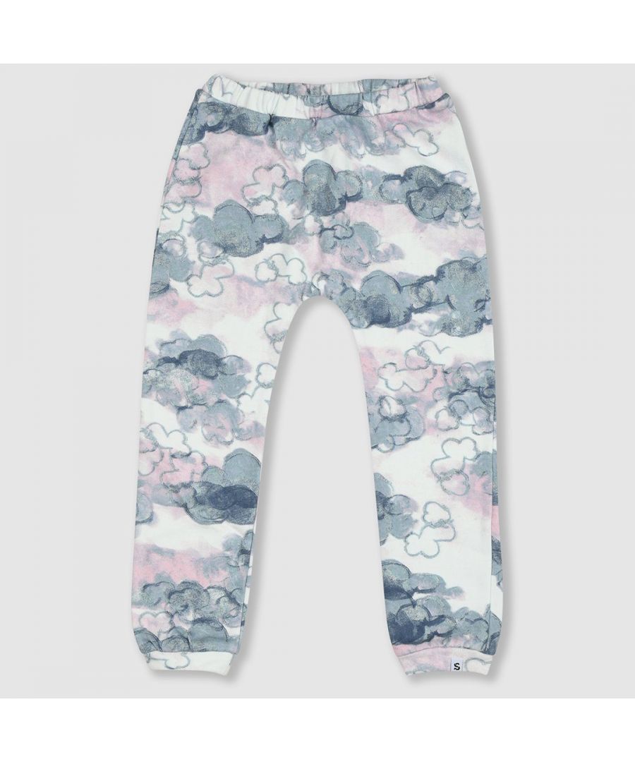 Relaxed fit joggers with elasticated waist & ribbed bottoms in off white featuring our all over painted cloud print. Made from 100% soft cotton fleece with brushed fleece interior. 