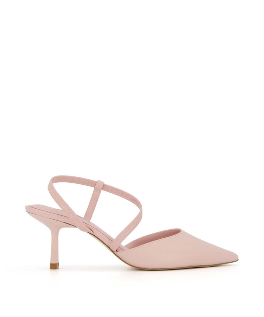 This court shoe is the perfect way to elevate your look with modern charm. Perfect for the day or evening, it rests on a classic kitten heel. It's complete with a pointed toe and a stylish strappy upper.