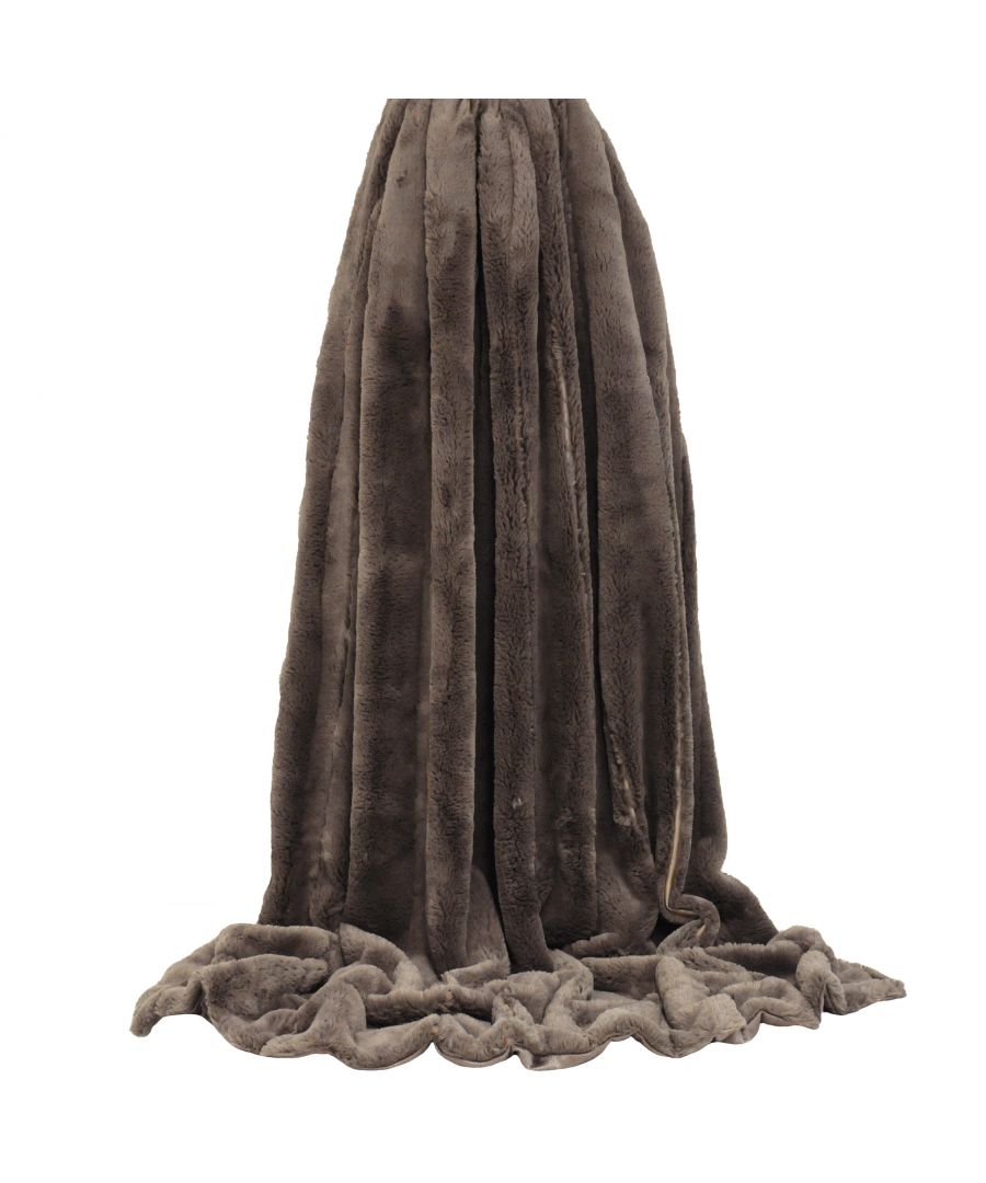 The Empress throw is everything the name suggests – regal, beautiful and luxurious. The alpine inspired throw is made of super soft velvet-like fabric presented in a range of natural colours giving it a faux fur effect. The face of this gorgeous throw has long velvet fibres you can’t resist running your hands through while the reverse is a flat soft material in matching colours. The Empress throw is heavyweight and guaranteed to be more comfortable than your current blanket. You’ll find yourself walking all around your home in it like a true Empress.
