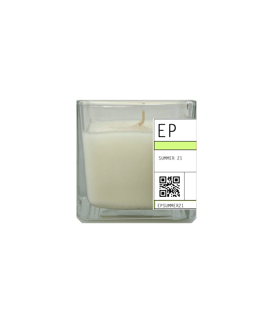 Take me to Summer 21…. A voluminous white floral blend, white gardenia, rose, jasmine and ylang-ylang, infused with dewy green cyclamen and muguet blossoms, a smooth base of amber and sheer musk underpin the blend. The future smells fabulous!