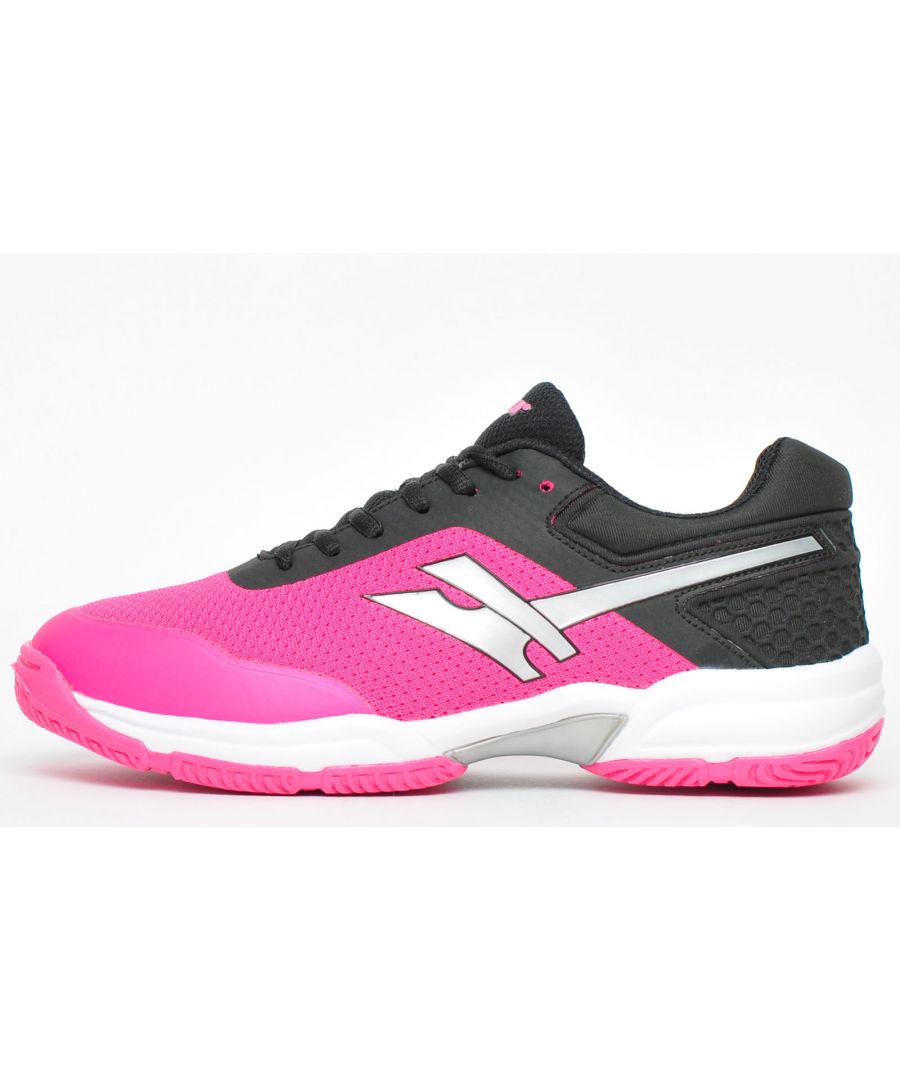 Deze Gola Active Performance hybride damessneaker is speciaal ontworpen met Netball in gedachten en levert op het veld, in de sportschool, voor algemene fitness en algemeen dagelijks gebruik. Deze Gola Active-trainer is gemaakt met comfort en duurzaa