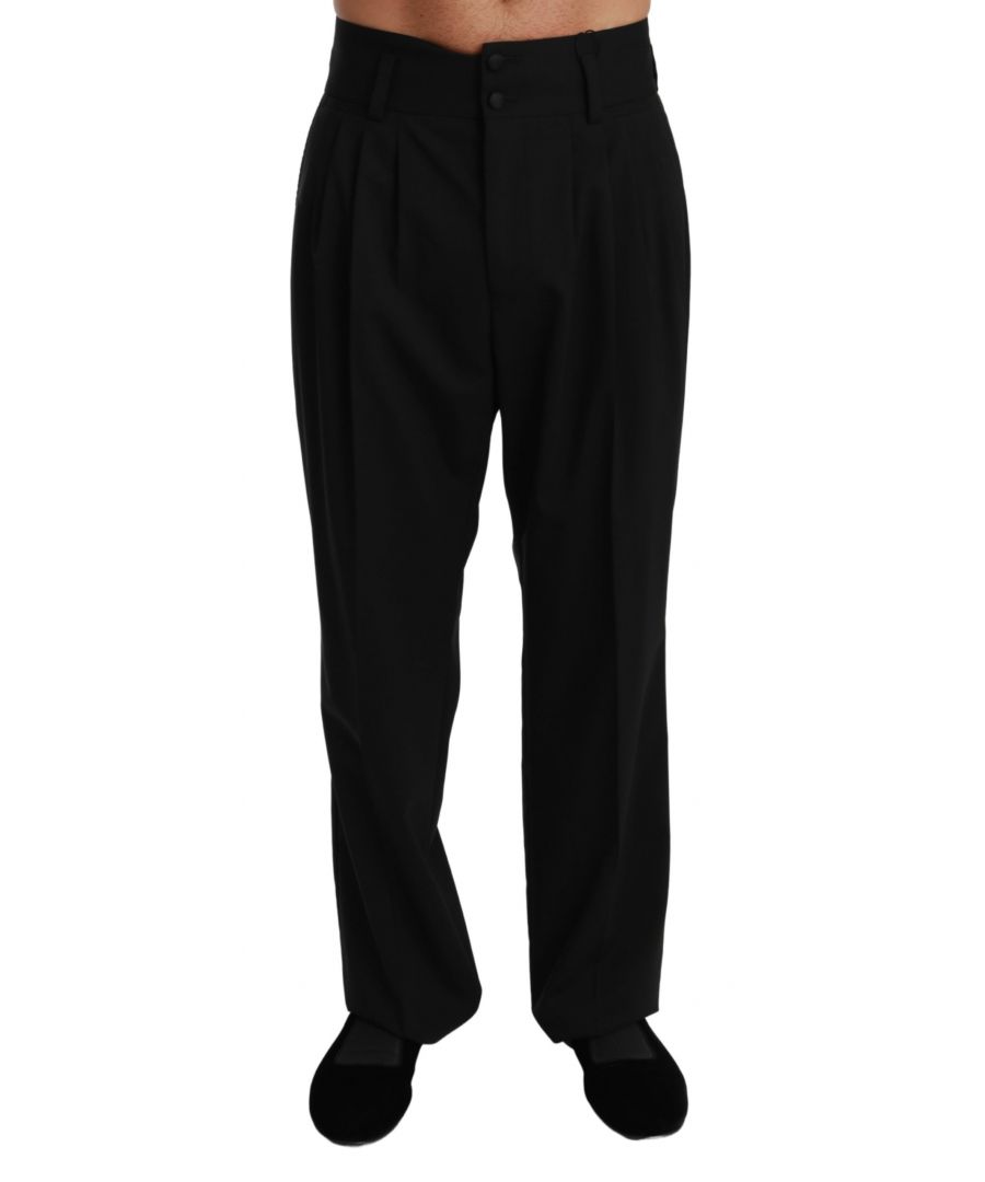 DOLCE & GABBANA Schitterende gloednieuw met tags 100% Authentieke Dolce &; Gabbana Broek Stijl: Jurk broek Kleur: Zwart Pasvorm: Regular loose fit Twee voorzakken en twee achterzakken Logo details Made in Italy Zeer exclusief en hoog vakmanschap Materiaal: 98% Maagdelijke wol 2% Elastaan