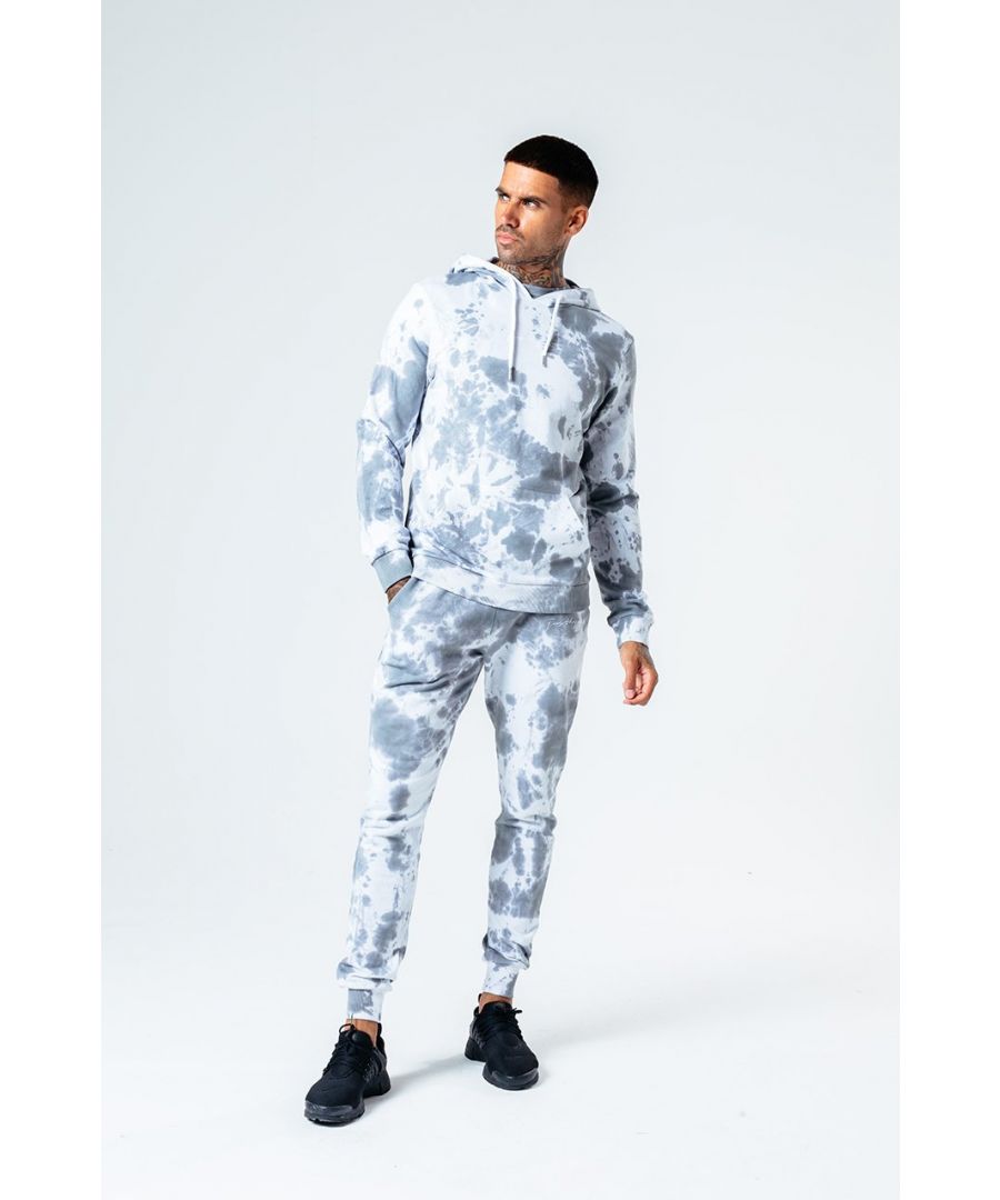 The HYPE. mens mono tie-dye joggers feature a grey and white colour palette. Stay on trend and grab the matching hoodie to complete the set. Designed in a soft-touch fabric with the supreme amount of comfort you need from your new joggers. Machine wash at 30 degrees.