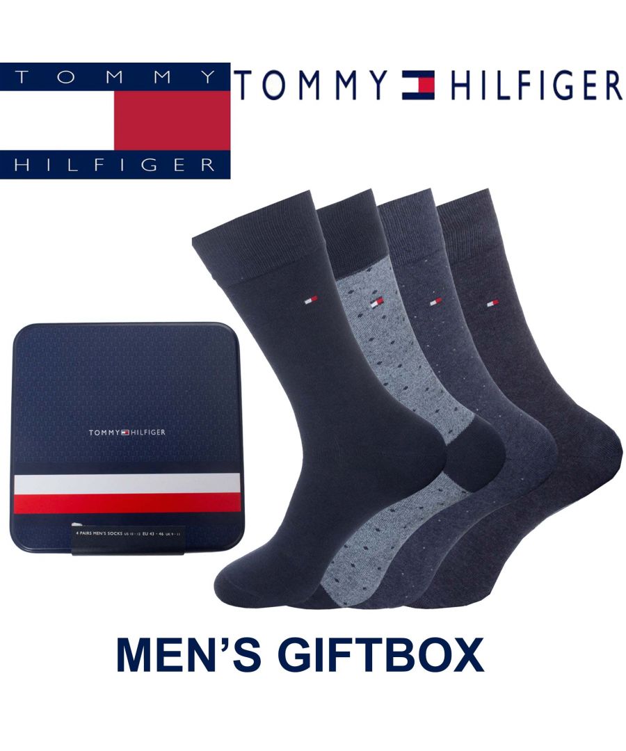 Refresh your wardrobe, with these Tommy Hilfiger Dress Socks. Crafted from cotton, these Socks feature the brand’s iconic flag.