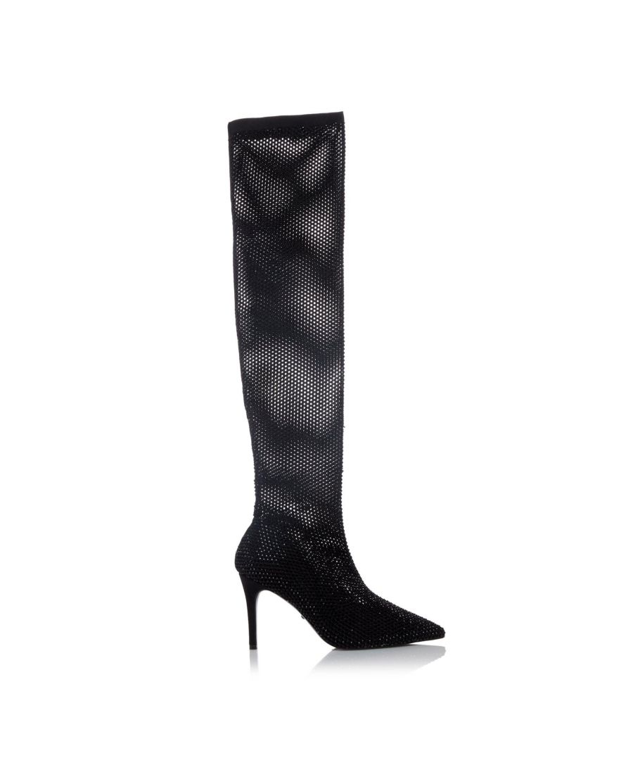 The Sacramentie boots will be your go-to style for the party season. The hot fix diamante embellishment rests on a fish net mesh fabric. Complete with a pointed toe and stiletto heel.
