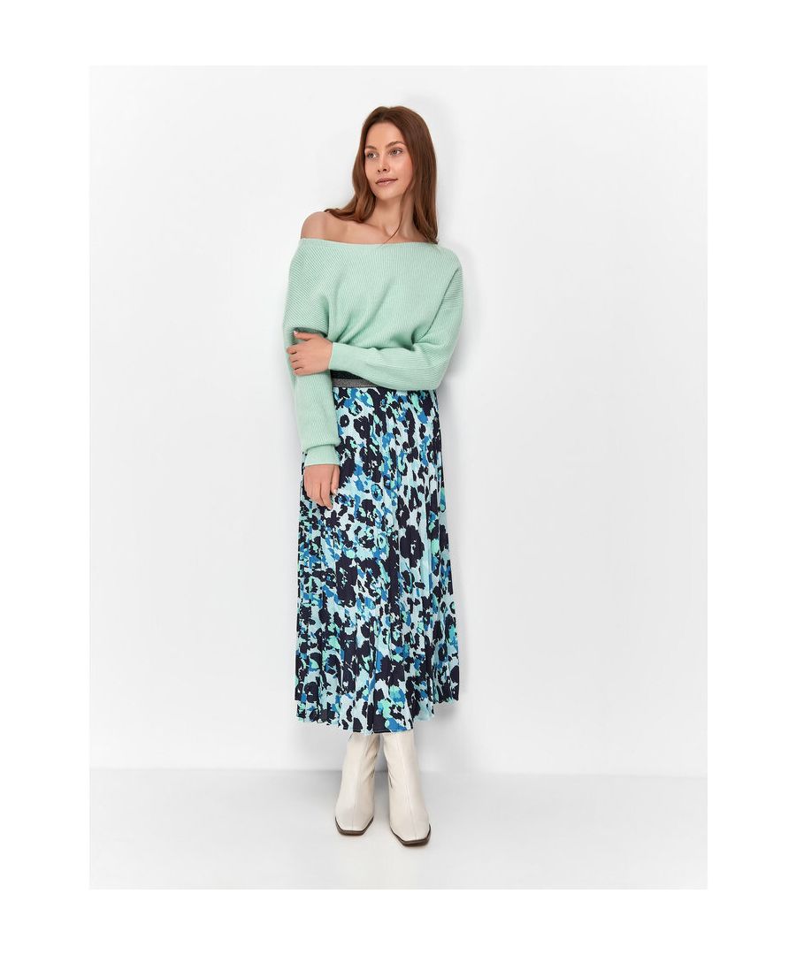 Elevate your wardrobe with this stunning skirt from Sonder Studio. This skirt features confetti blue tones in a feminine blurred floral print, a midi length and elasticated waistband. Pair with a white tee and denim jacket to create a timeless spring look.