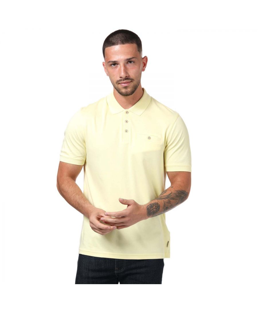 Mens Ted Baker Pumpit Polo Shirt in yellow.- Polo collar.- Short sleeved.- Three button placket.- Pocket at left chest.- 100% Cotton. Machine wash at 30 degrees.- Ref: 244169YELLOW