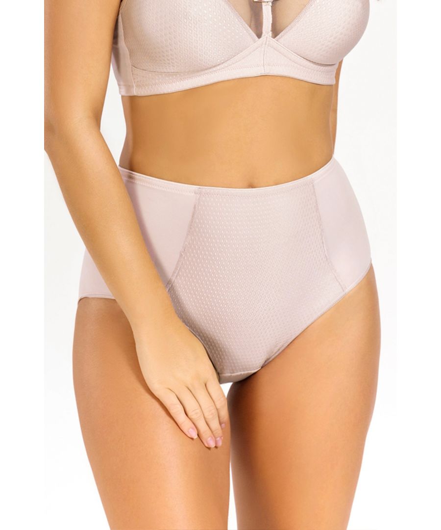 These high-waisted briefs from the 'High Impact' range by Rosme, provide a high level of control for a visually slimming effect. These knickers are made with a soft, stretch material and have a thin elasticated waistband for added comfort. These briefs are supportive and allow for an enhanced feminine silhouette. This style is finished with a textured jacquard panel. Matching items available.