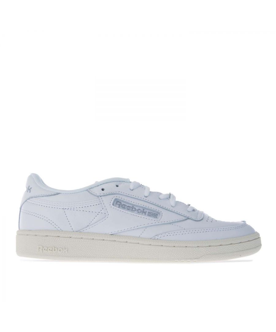 Womens Reebok Classics Club C 85 Trainers in white silver.- Leather upper.- Lace up fastening.- Comfortable moulded sockliner.- Archive logo and windowbox. - Low-cut profile.- Lightweight EVA midsole cushioning.- Leather upper  Textile lining  Synthetic sole.- Ref.: EF7884