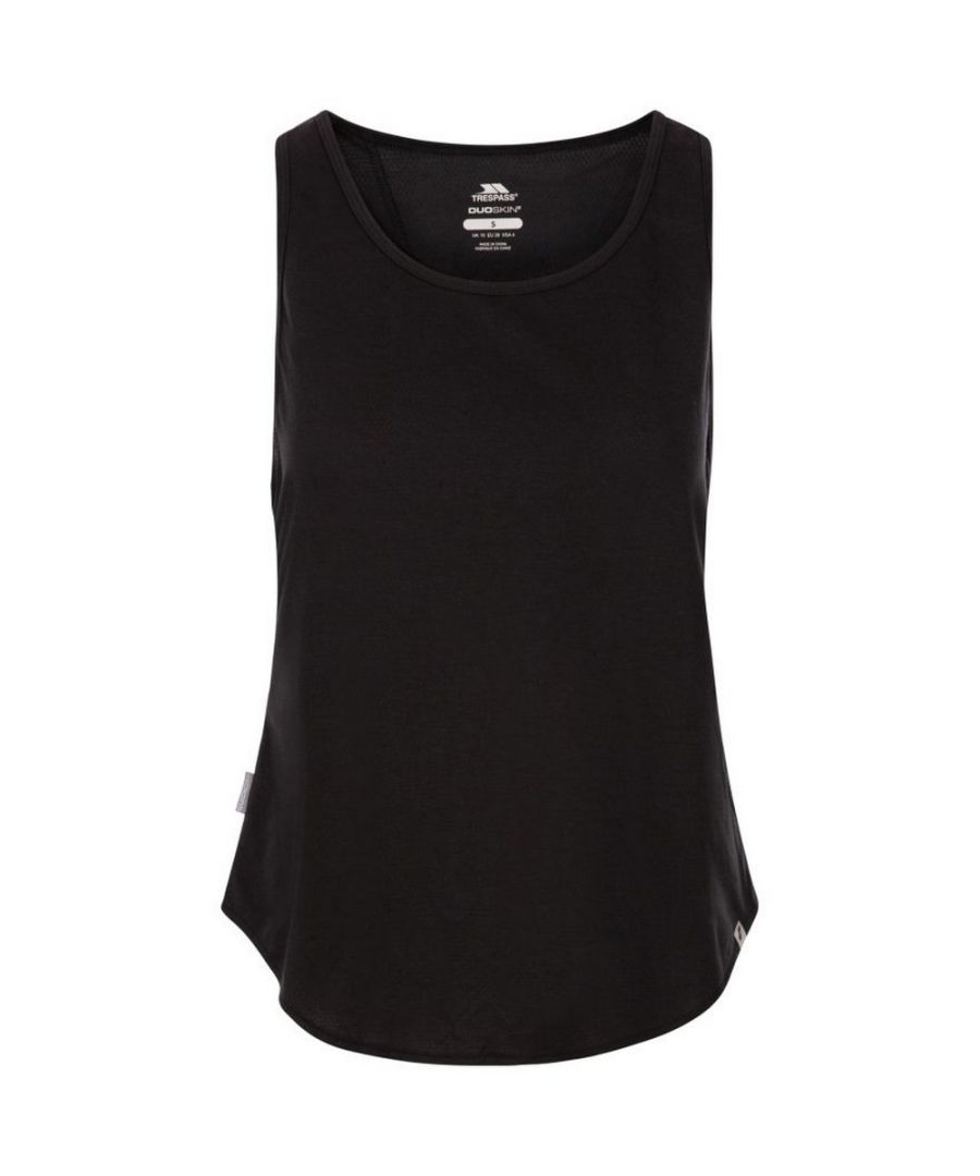 65% Cotton, 35% Lyocell. Fabric: Knitted. Design: Logo, Reflective. Fit: Relaxed Fit. Neckline: Scoop. Sleeve-Type: Sleeveless. Back Slit. Fabric Technology: Moisture Wicking, Quick Dry.