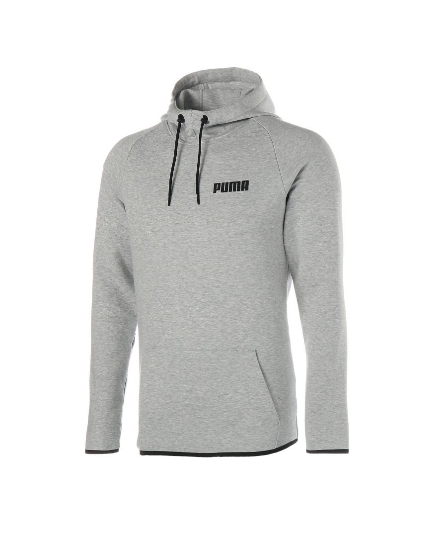 PRODUCT STORY Perfect for relaxing at home or heading out, the SPACER Hoodie will keep you dry and fresh, thanks to its moisture-wicking material. DETAILS Regular fitHooded neckComfortable style by PUMAPUMA branding detailsSignature PUMA design elements