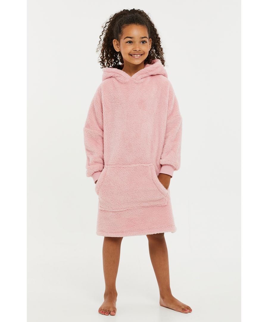 Relax with all the family in this oversized loungewear hoodie, part of the Threadbare family range. Cut in an oversized, relaxed fit, this hoodie is just what you need on a lazy day. The longline length and hood give it a cosy feel and it features a kangaroo pocket. Matching mens, ladies and boys options are available.