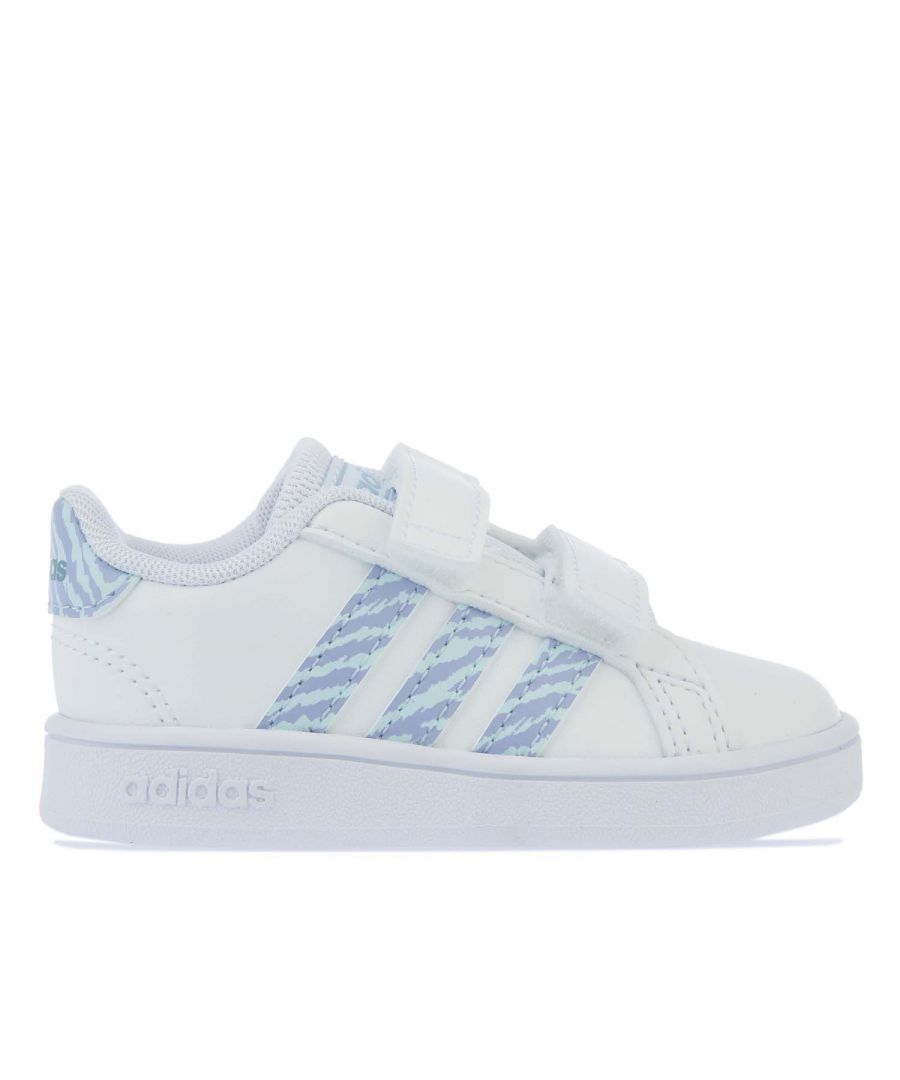 Infant adidas Grand Court Trainers in white.- Synthetic upper.- Hook-and-loop closure straps.- Regular fit.- Round toe.- Rubber sole.- Synthetic upper  Textile lining.- Ref.: GW4855I