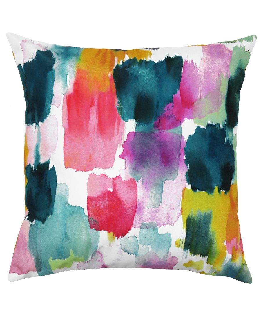 With bold and bright brush strokes this abstract design will definitely be an eye catcher. This durable water resistant cushion is great to brighten up your garden or outdoor space.