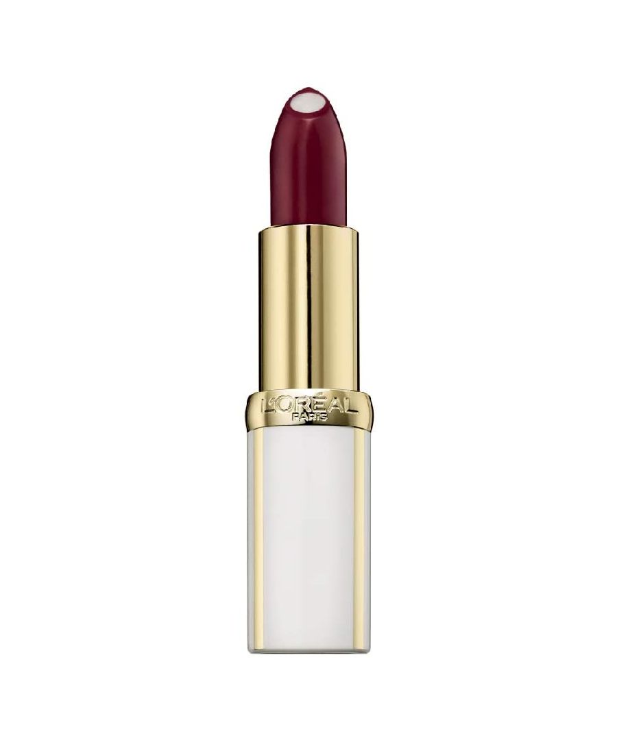 The L'Oréal Paris Age Perfect Lipstick in No. 706 Perfect Burgundy is the perfect combination of the colour intensity of a lipstick and the moisturising effect of a lip balm. The nourishing core with jojoba oil and pro-vitamin B5 gives smooth, optimally nourished lips. The outer colour layer conjures up an instant shine in intense, natural-looking pink. At the same time, the lipstick leaves a soft feeling on the lips - for absolute comfort. The lipstick is available in many colours that flatter the complexion: from delicate rose and brown tones to bold pink and red.