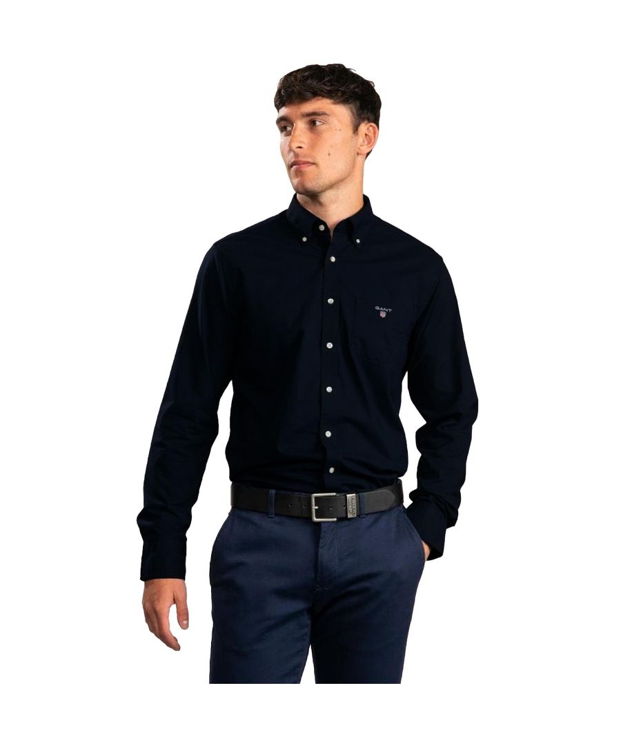 Crafted with Lightweight and Breathable Cotton, these Gant Originals features a Button Down Collar and the Brands Classic Logo on Chest. The Regular Fit Indigo Shirt is a classic preppy essential that will carry you through the warmer months and beyond. GANT OXFORD SHIRT