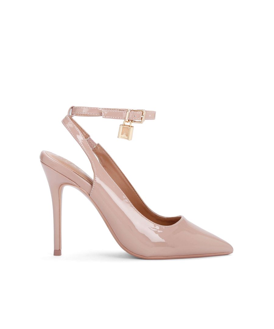 The Locked Court features a patent upper and stiletto heel in blush. The ankle strap is fastened with golden buckle that is elevated with padlock charm. Heel height: 110mm.