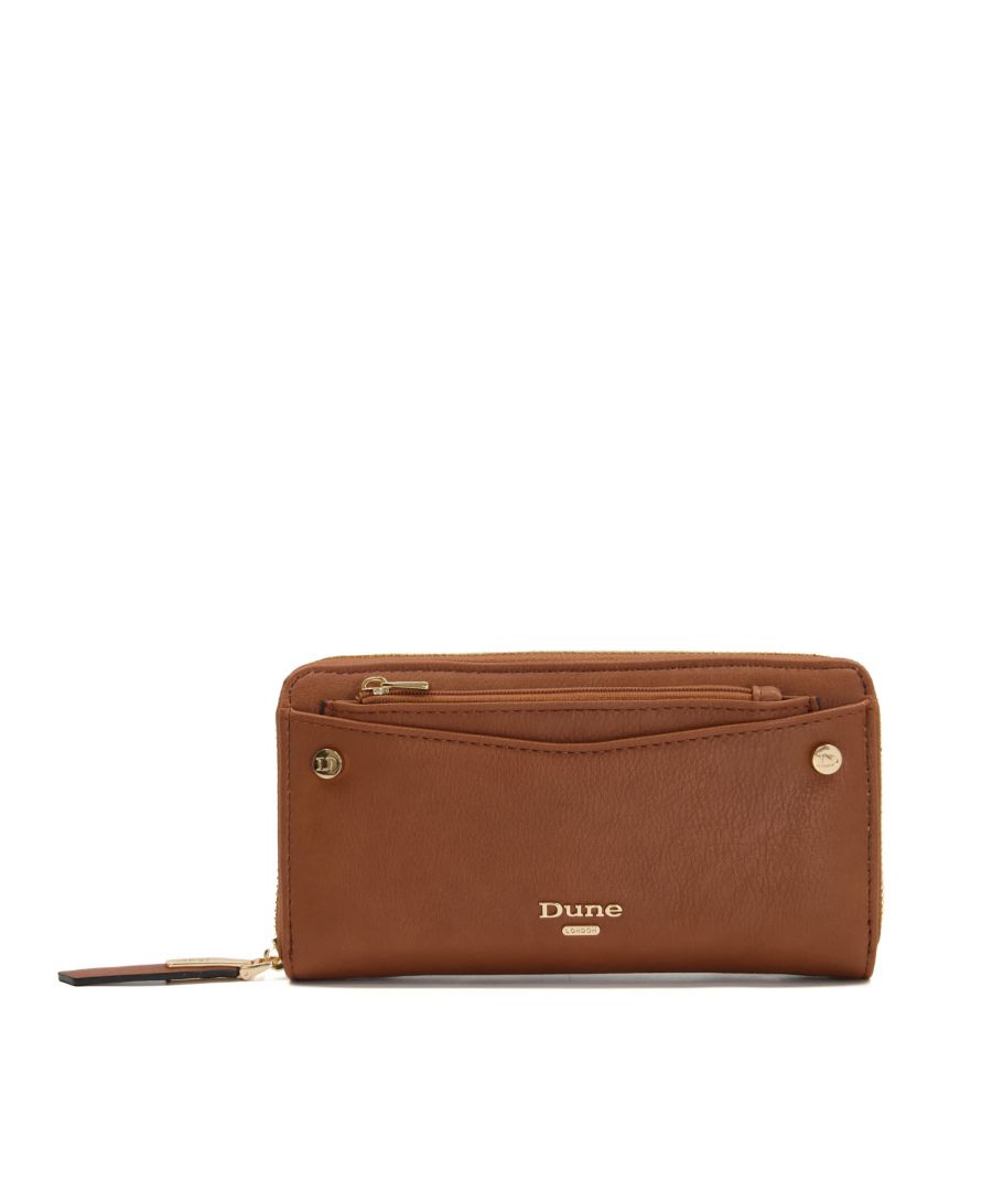 The perfect purse for everyday, this zip style is designed in durable faux leather. There's a compartment for your coins and slots for your cards, as well as a detachable coin pouch for days you feel like travelling light.