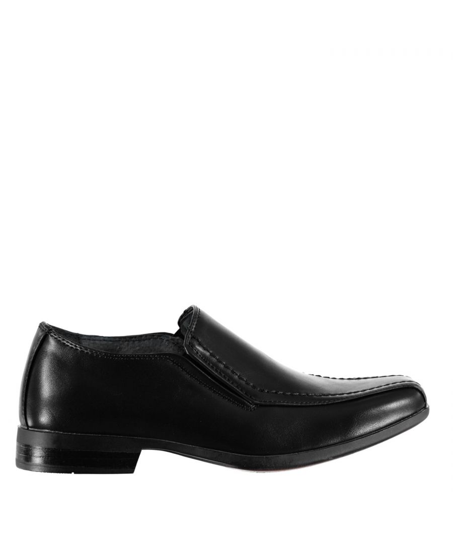 Giorgio Bourne Slip On Junior Shoes The Giorgio Bourne Slip On Junior Shoes benefit from a slip on design and cushioned insole for a comfortable fit, whilst the stitched detailing and low profile sole complete the classic and stylish look. > Kids shoes > Slip on > Cushioned insole > Moulded sole > Tonal stitched detailing > Giorgio branding > Upper and Sole: synthetic, Inner: textile > Perfect for back to school