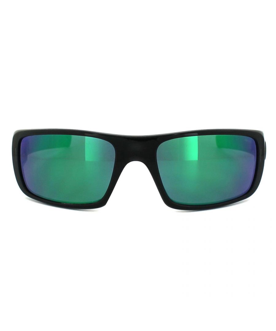 Oakley Sunglasses Crankshaft 9239-02 Black Ink Jade Iridium is an evolution of the Gascan and Fuel Cell classic Oakley's brought bang up to date with the latest styling and typically bold Oakley accents. All the usual Oakley hallmarks are there from the 3 point fit to the O-Matter lightweight frame. The size is reasonably large for medium to large faces.