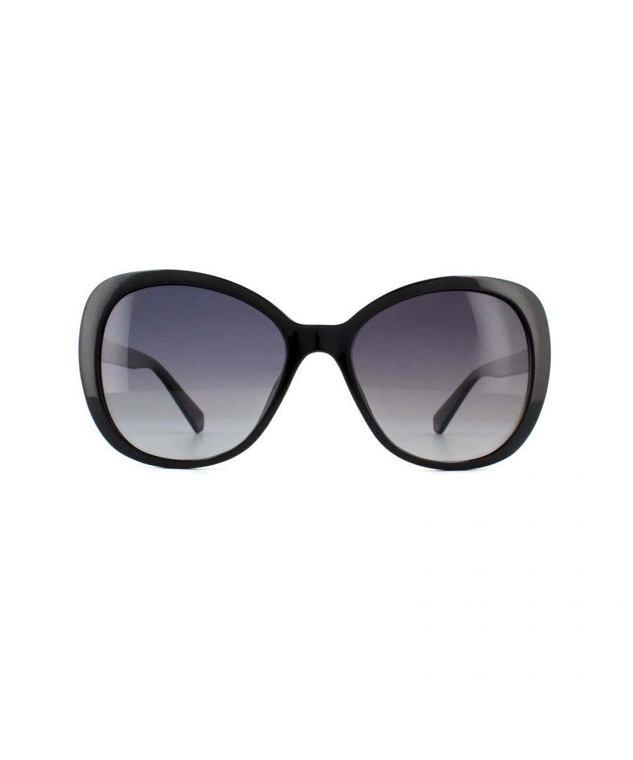 Polaroid zonnebrillen PLD 4063/s/x 807 WJ Zwart grijs gepolariseerd hebben een plastic frame in een vierkante stijl en zijn ontworpen voor vrouwen. De gepolariseerde lenzen van Polaroid bieden een uitstekende verblinding voor een fantastische prijs.