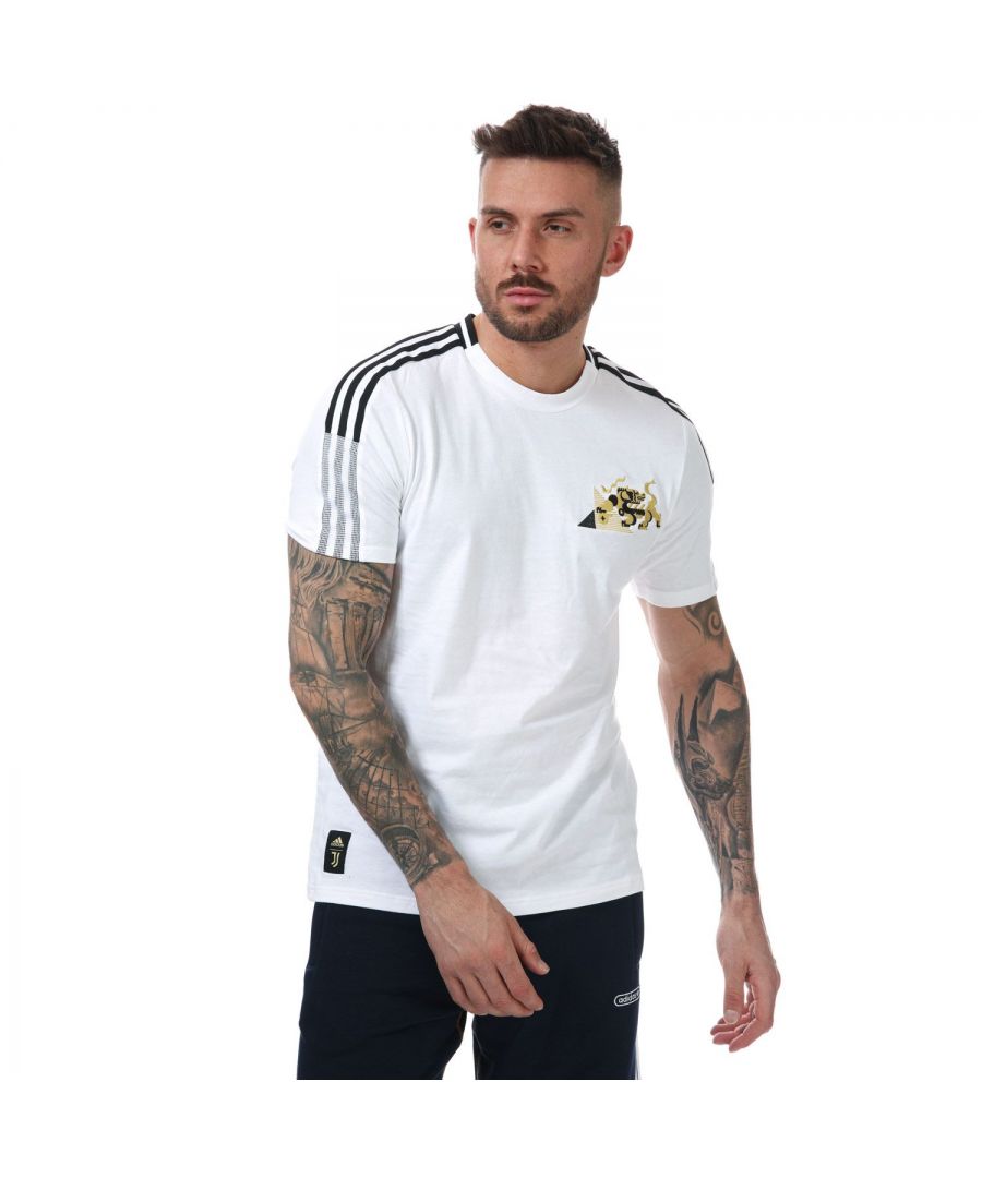 Mens adidas Juventus CNY T- Shirt in white black.- Ribbed crewneck.- Short sleeves.- Ox print detailing. - Regular fit.- Main Material: 100% Cotton. Machine washable. - Ref: GK8601