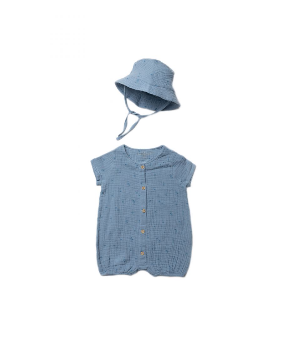 This Lily and Jack two-piece set features an adorable romper, and a hat to match. This adorable set features a palm tree print and button detailing at the fastenings. The matching hat has a loosely attached strap that ties under the chin. Both the hat and romper are cotton, double gauze muslin, keeping your little one comfortable. This piece would make the perfect baby shower gift or new addition to your little one’s wardrobe.