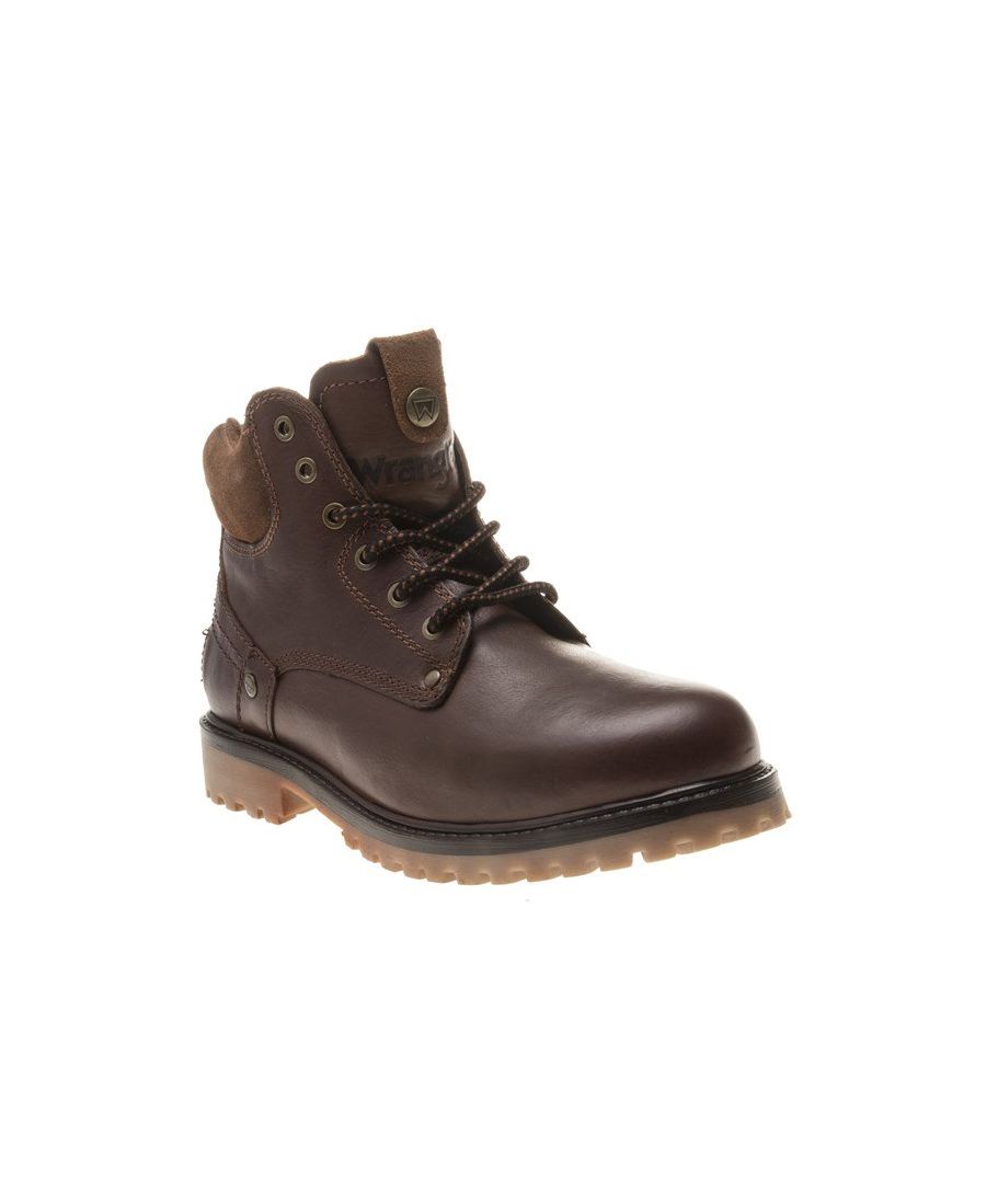 Made For Adventure, The Mens Yuma Boot By Wrangler Will See You Embrace The Elements In Style. The Rich Brown Lace Up Boots Boast A Leather Upper And Are Completed With A Rugged Cleated Sole For Extra Grip.