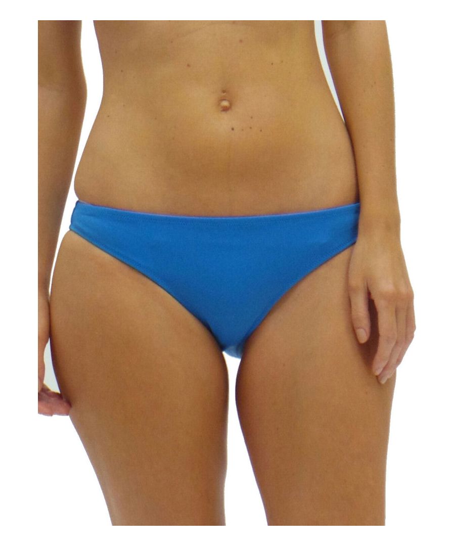 This gorgeous collection of Audelle Lepel strapless halterneck bikini sets.  The bikini top is soft cup (non wired) and has soft foam lightly padded cups for support.  This bikini is supplied with detachable multiway straps making the bikini top very versitile.  Either wear strapless or halter, depending on your mood.   It ties at the back to create the perfect fit.   The bikini briefs are fully lined.  Either choose the cute tie side in the green or classic brief in the blue.  Both offer a good overall coverage. These sets are amazing value for money and comfortable to wear all day at the beach or poolside.