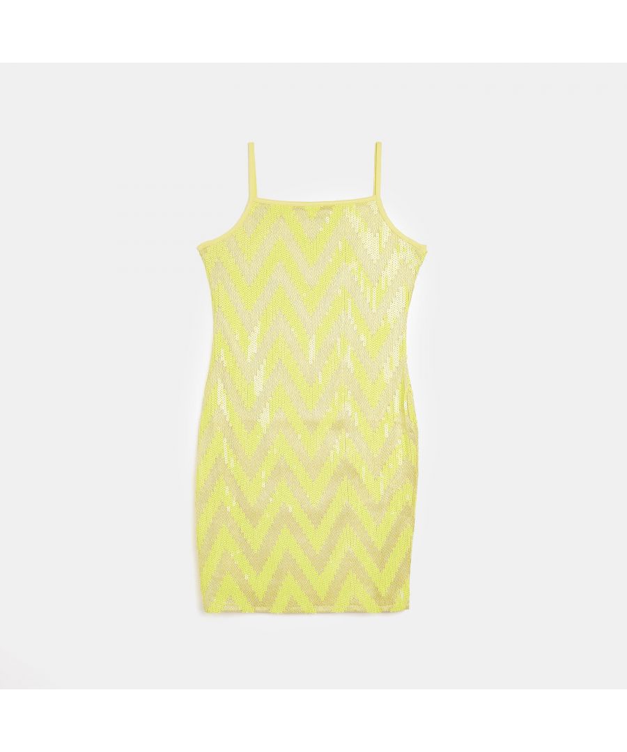 > Brand: River Island> Department: Unisex Kids> Colour: Green> Style: Tank Dress> Size Type: Regular> Material Composition: 94% Polyester 6% Elastane> Material: Polyester> Pattern: Chevron> Occasion: Casual> Season: SS22> Sleeve Length: Sleeveless> Dress Length: Midi
