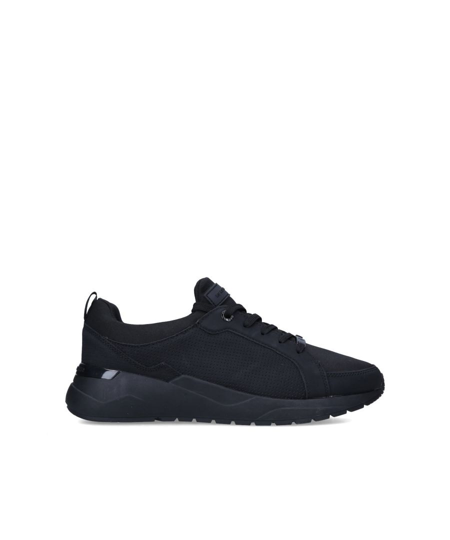 If an everyday sneaker is what you're looking for, reach for the Keegan 2. Their upper is in black with lace up front featuring a branded tab above a rubber branded tongue. This sneaker is breathable with black pull tab at the back of the ankle. The sole is in a chunky black style.
