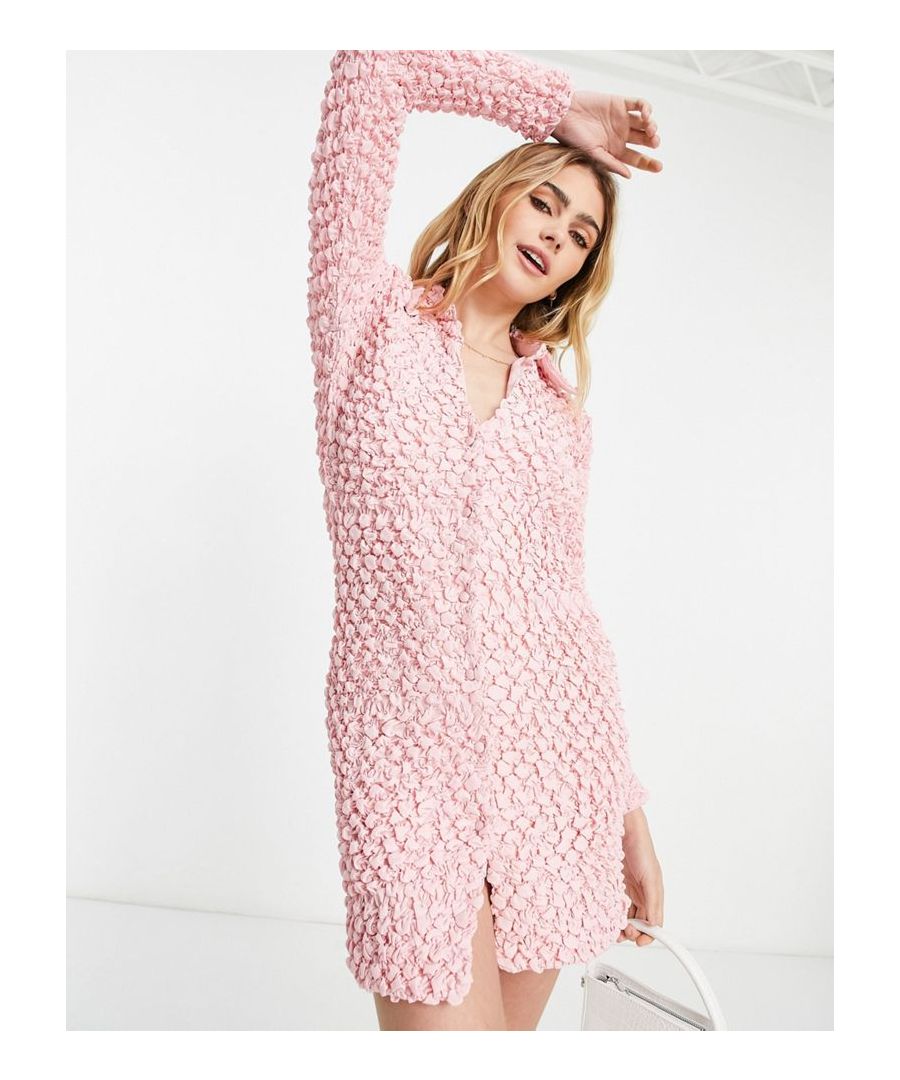 Shirt dress by ASOS DESIGN Love at first scroll Spread collar Button placket Long sleeves Regular fit Sold by Asos