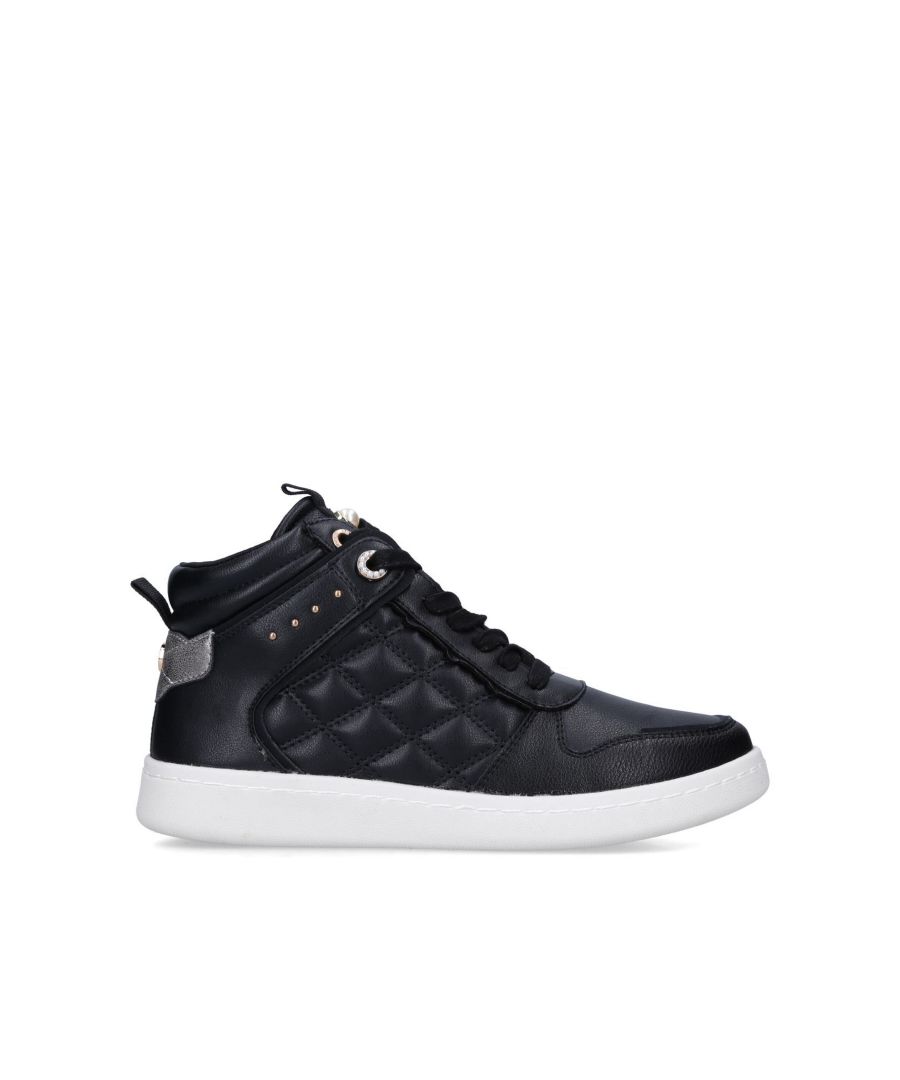 The Kori Hi Top trainers feature a black upper with quilting on the outer sides. The front is laced up with gold feature eyelets and branding on the back of the heel. The sole is in white.