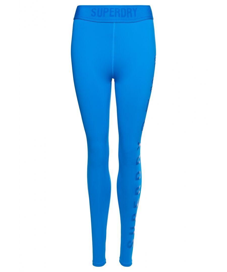 Get a sweat on in style with the Training elastic leggings. These super stretchy lightweight leggings feature a large elasticated waist band for extra support and comfort.Fitted: A body sculpting fit, tight to the bodyBreathable fabric - Allows air and moisture to pass through the material to help keep you comfortableMoisture-wicking - Helps to regulate your body temperature by drawing perspiration away from the body and allowing moisture to disperse from the outer face of the fabricElasticated waistbandSuperdry branding on waistbandTextured logo down one leg