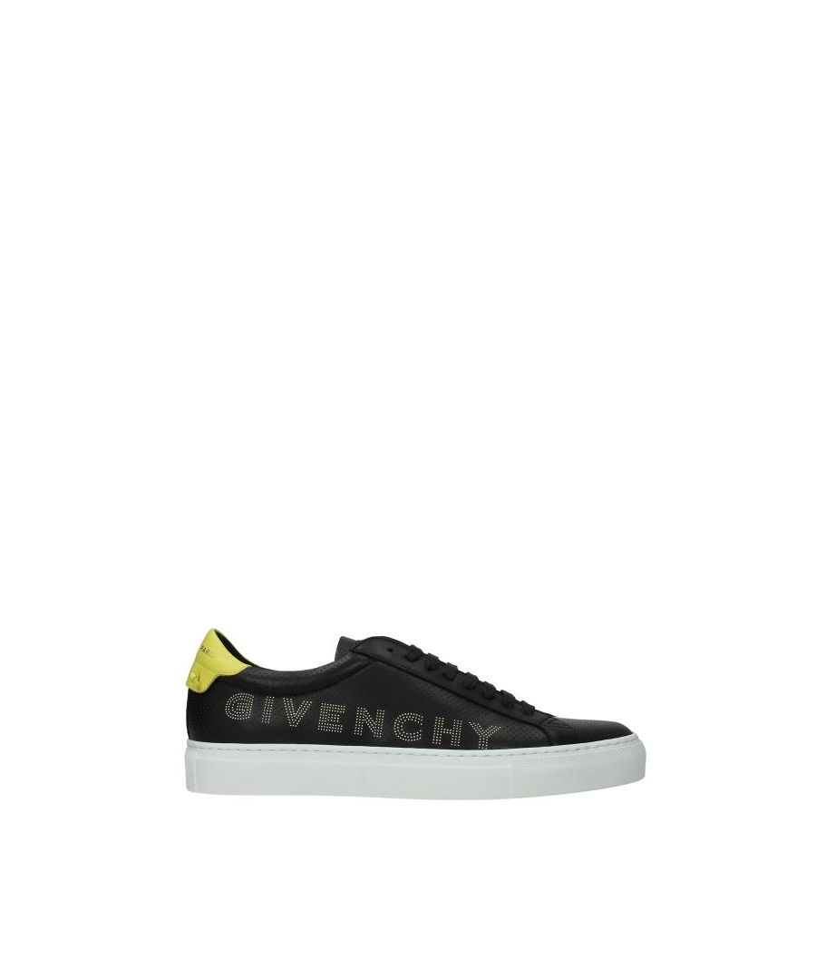 The product with code BH0002H0NX003 leather is a men's sneakers in black/yellow designed by Givenchy. It has features like front logo, side logo, back logo. Wear it for these occasions: aperitif with friends, travel, sunday brunch. Ideal for your style street, casual. The product is made by the following materials: leatherHell height type: low and flatBottomed Shoes is rubberLace up closureRound toeThe product was made in Portugal
